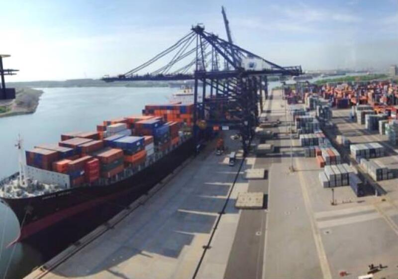 Puerto de L�zaro C�rdenas
