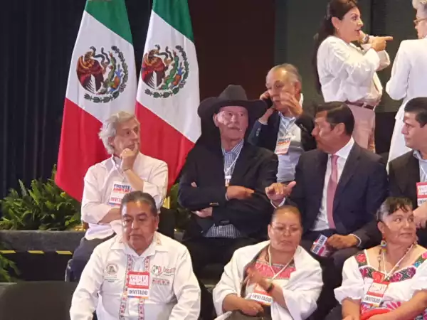 Vicente Fox en el frente amplio