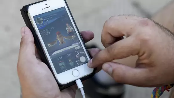 Antes de empezar a jugar Pokémon GO debes considerar que tus datos personales son compartidos con la empresa.