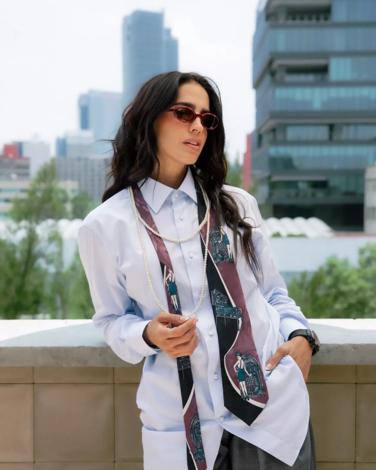 Bárbara de Regil posa en exclusiva para Quién por el estreno de la quinta temporada de la serie Rosario Tijeras