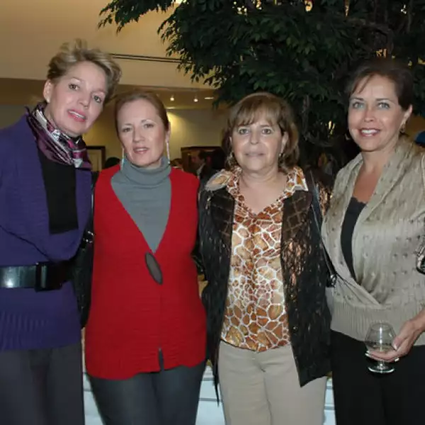 Presentación colchón Selther Lorena Ochoa