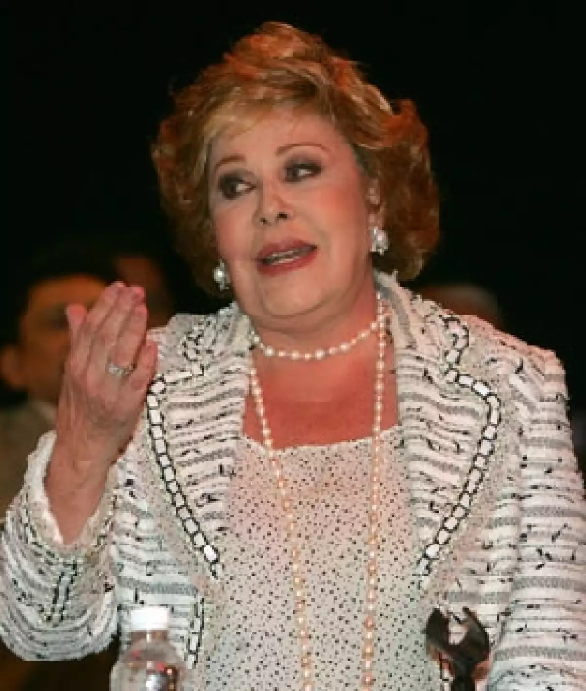 Los reconocimientos en su honor incluirán el nombramiento como La Mujer Bicentenario, además de la medalla de oro "Silvia Pinal, Máxima Estrella del Centenario".