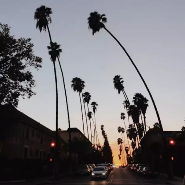 Hasta parece que son tomadas en el mismo lugar.