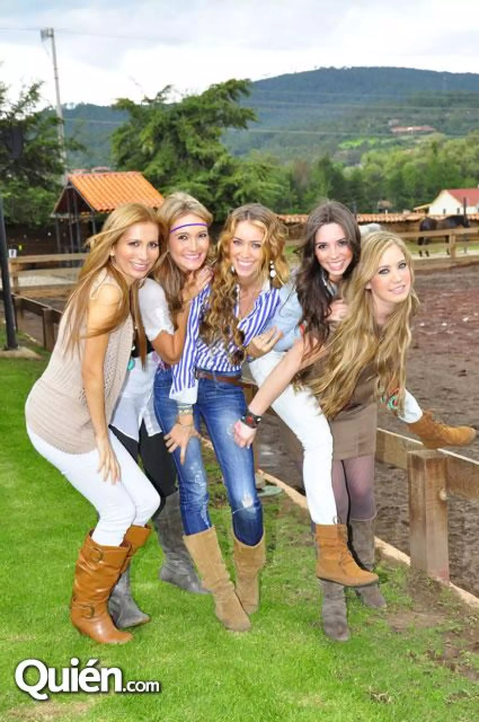 Fanny Sáenz,Caro Zepeda,Paloma Gascón,Ivonne Orendain,Anette Meier.