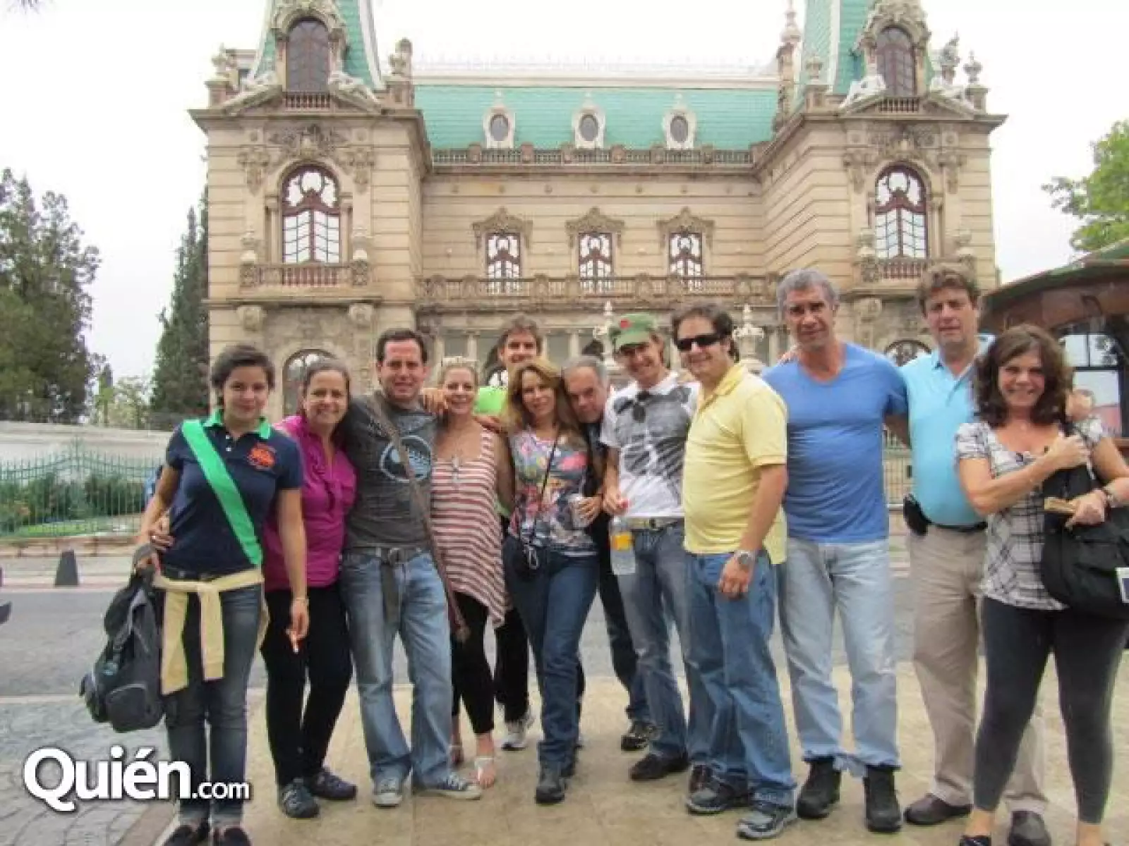 La familia Suberbie visitó la Quinta Gameros,uno de los edificios más conocidos de la ciudad de Chihuaha