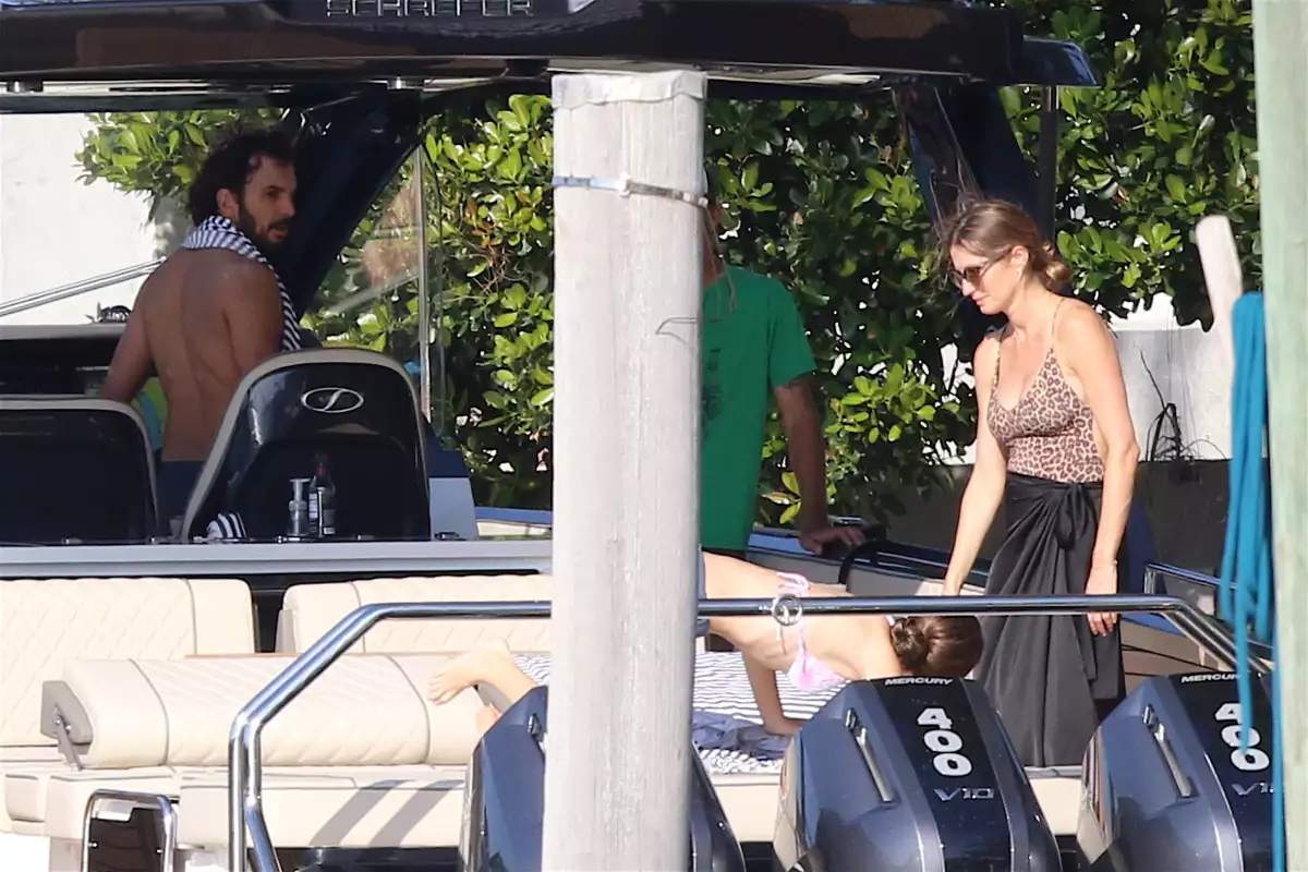 PREMIUM EXC Gisele Bundchen