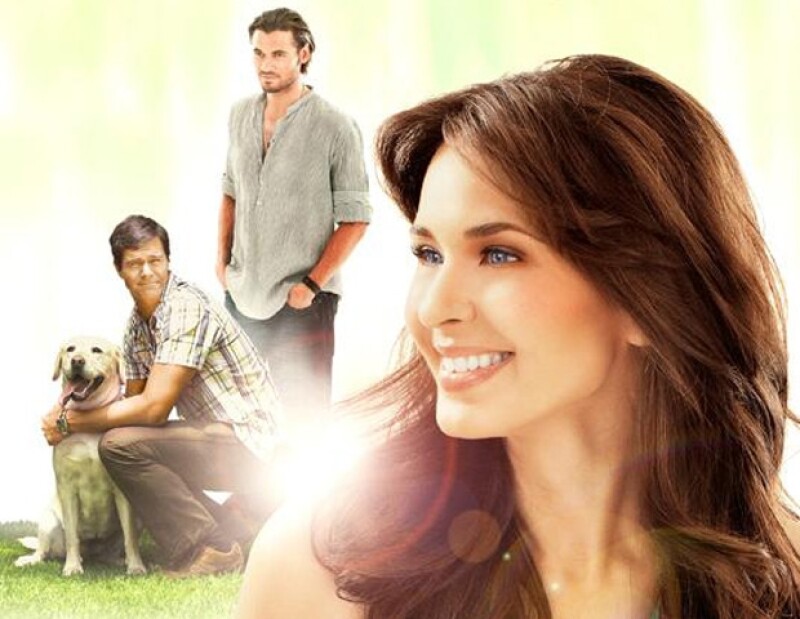 Adriana Louvier, en la foto oficial de su nueva película con Tony Dalton, filmará una cinta sobre Navidad. Además quiere hacer teatro pues es una faceta que le falta explotar en su carrera.