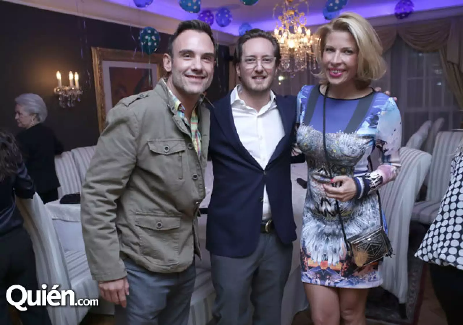 Héctor Álvarez,Enrique Gibbon y Beatríz Pasquel