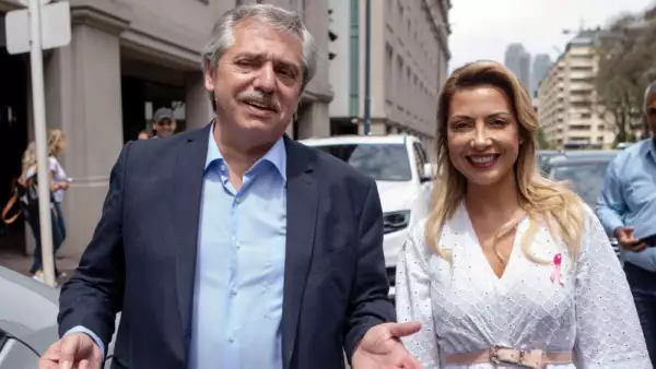 Fabiola Yáñez primera dama de Argentina.jpg