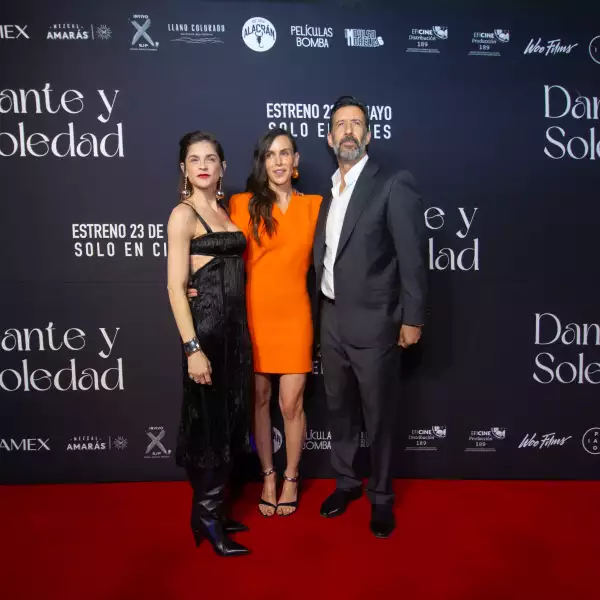 DANTE Y SOLEDAD ALFOMBRA ROJA
