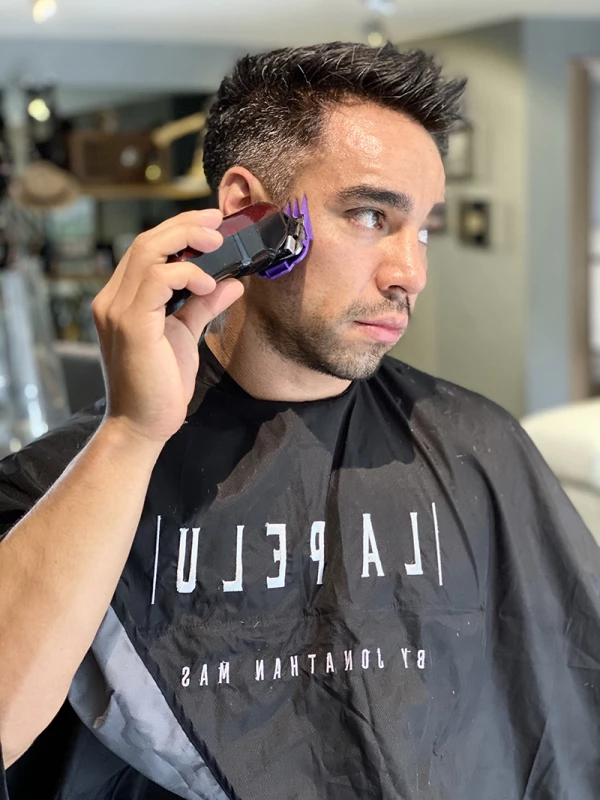 Corte-pelo-haircut-guia-cuarentena-la pelu-jon mas-novio-roomie-amigo-1.jpg