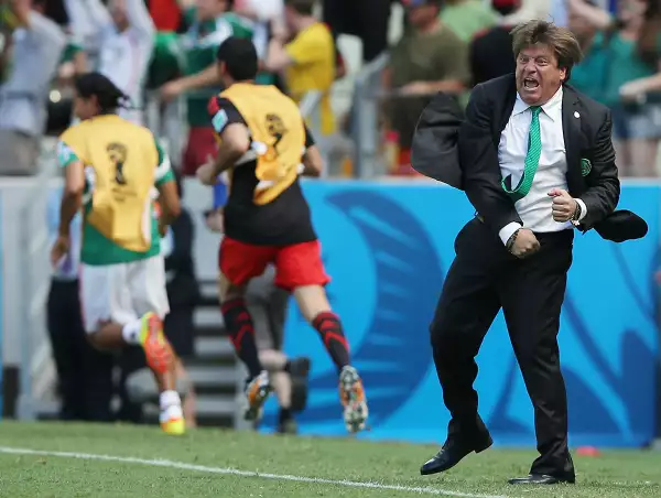 Miguel Herrera en el partido México vs. Holanda en Brasil 2014