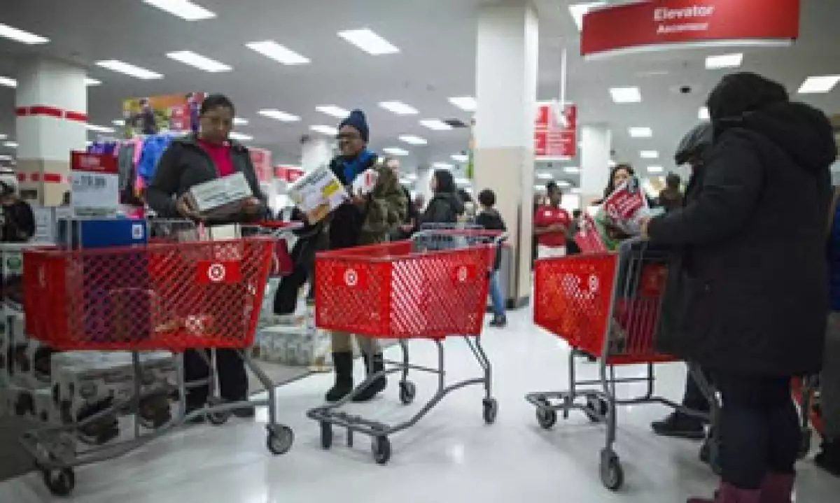 Las ventas por Internet crecen 17.3% en el Día de Acción de Gracias y el Black Friday. (Foto: Reuters)