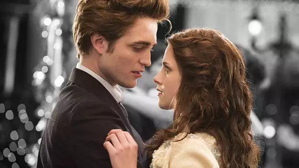 Crepusculo-Protagonistas-autora