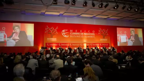 La vicepresidenta editorial de Grupo Expansión participó en los foros donde se discutieron las oportunidades para impulsar a la economía mexicana  y cómo sacar ventaja de la actual situación financiera mundial.