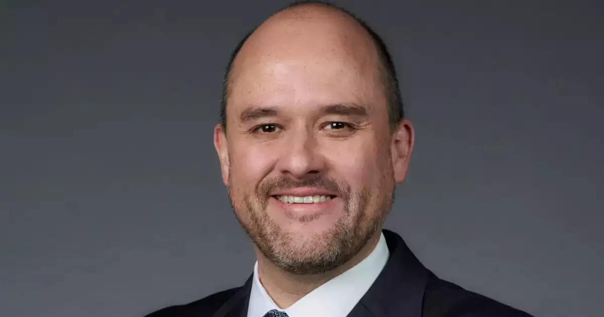 Nissan nombra al mexicano Iván Espinosa como su nuevo CEO global