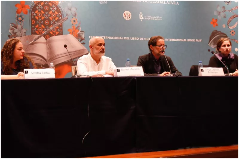 Foro de periodistas en la FIL