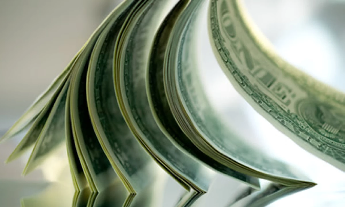 Banco Base estima que el tipo de cambio se cotice este miércoles entre 13.01 y 13.08 pesos por dólar. (Foto: Getty Images)