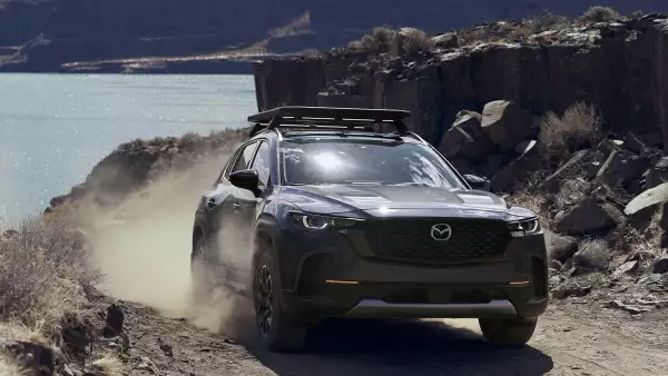 ¿Efectos del superpeso? Mazda baja los precios de SUVs y del Mazda3 en México