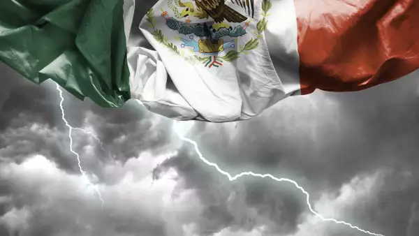 TLCAN Bandera tormenta