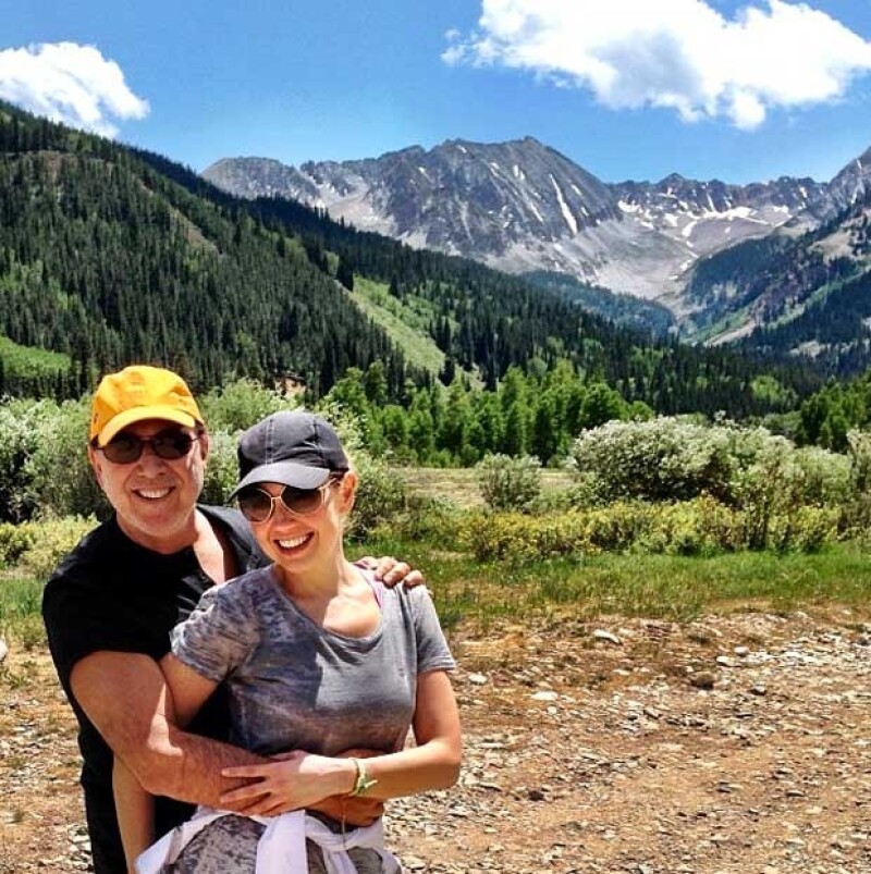 Thalía y Tommy lucen igual de enamorados que hace 13 años.