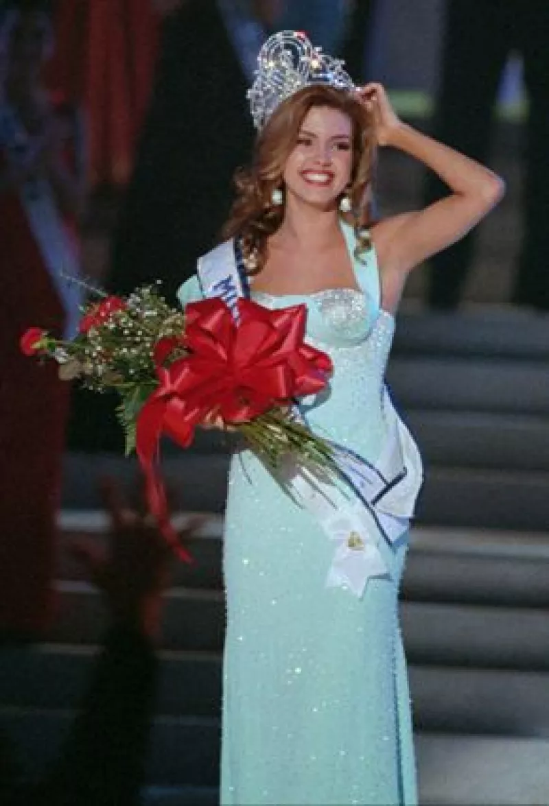 La mentalidad de triunfar y llevarle alegría a Venezuela ha sido la clave para que dos representantes de ese país hayan logrado coronarse como Miss Universo los dos últimos años, explicó la modelo.