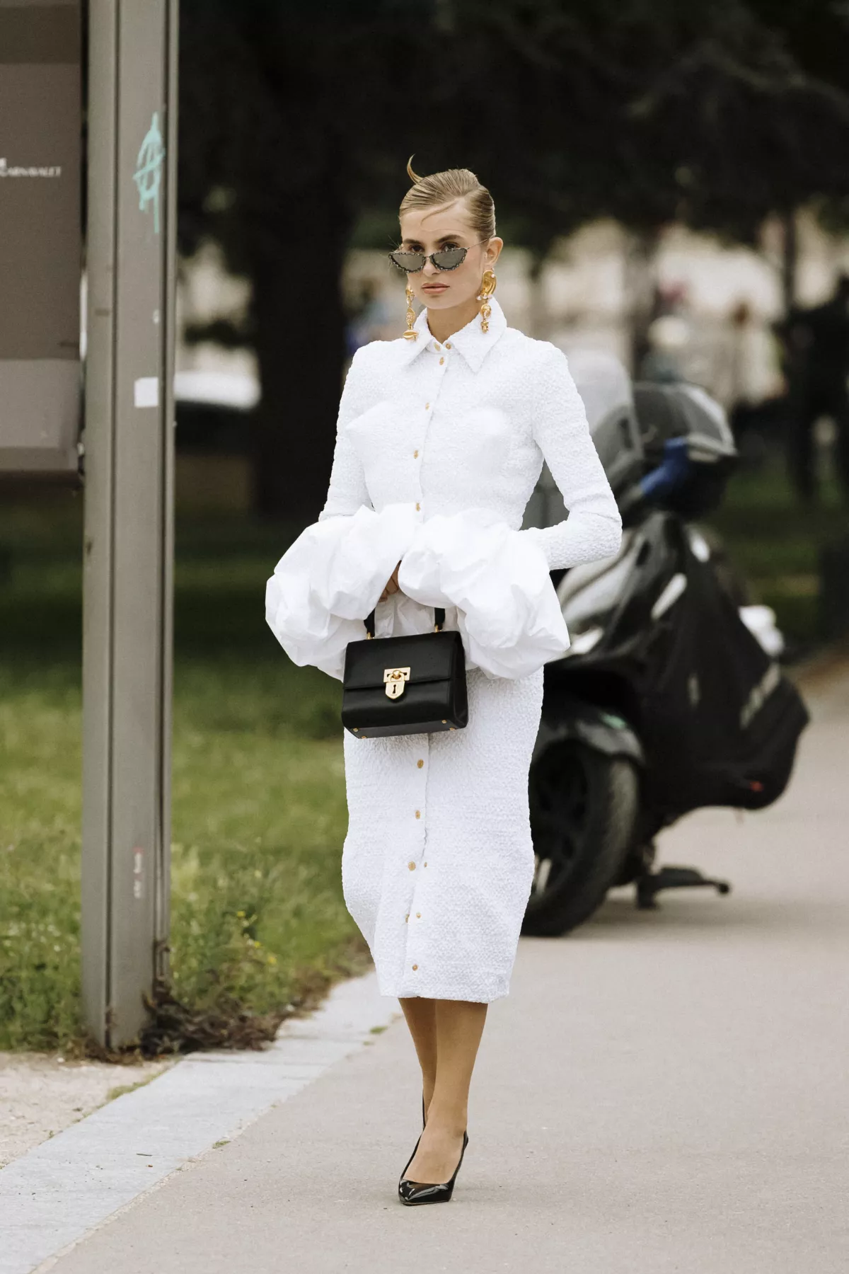Street Style Paris Fashion Week Schiaparelli