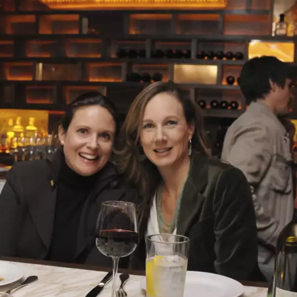 Leslie Burford,Alejandra Aparicio