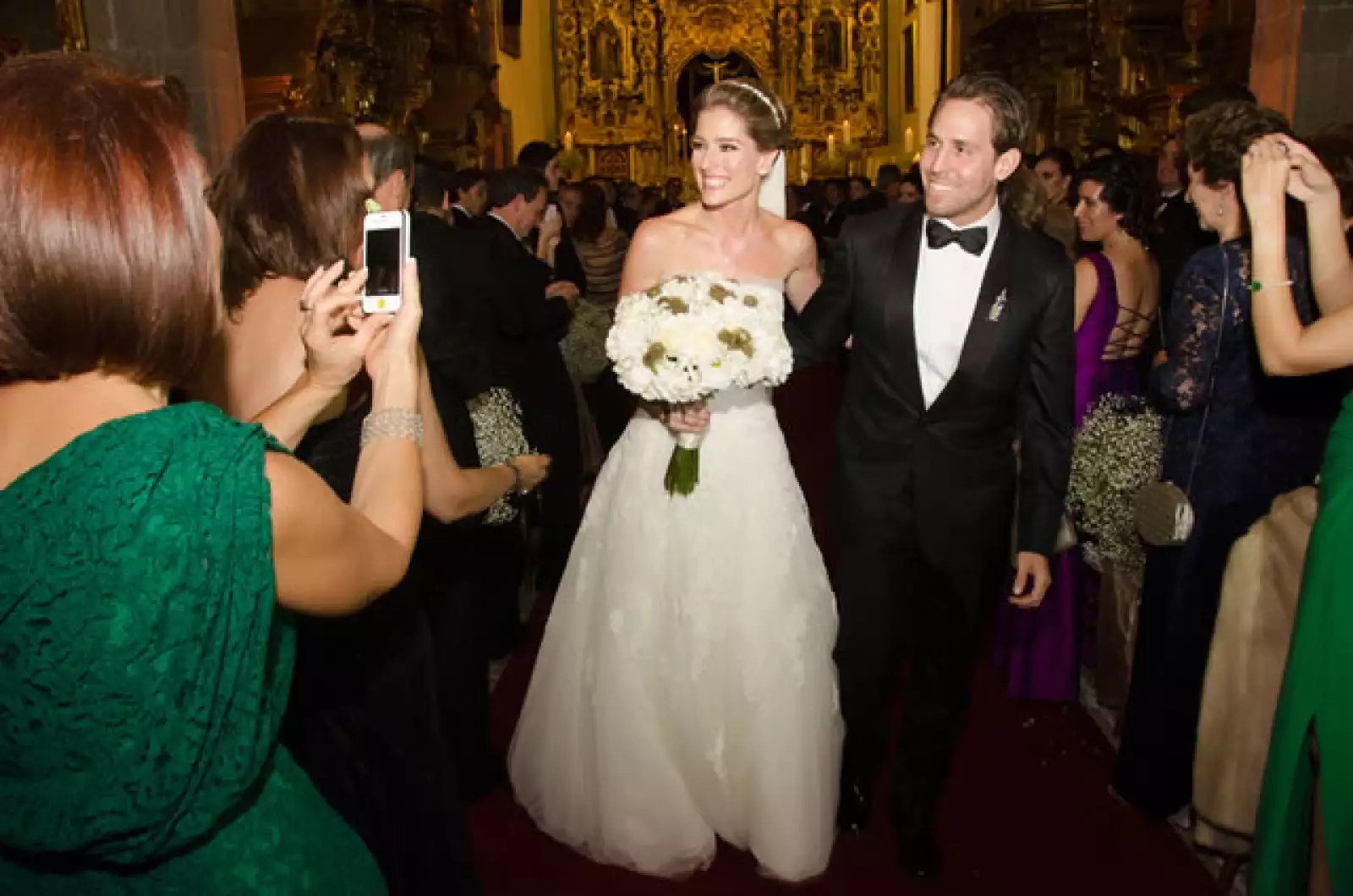 Gustavo el dio el anillo de compromiso a María Inés en febrero de este año.