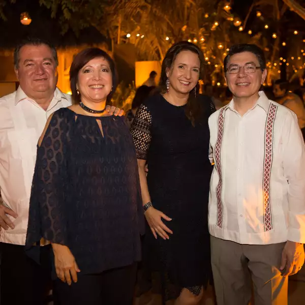 Boda civil de Lorena Véjar y José Ángel de la Garza