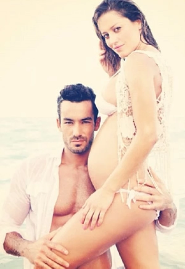 Aarón y Lola posaron para una publicación en octubre.