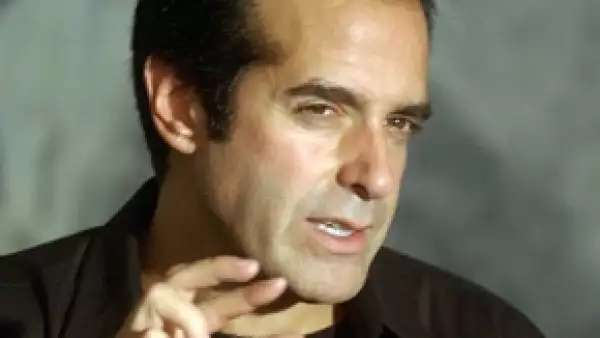 El mago fue acusado en julio de haber atacado sexualmente a una mujer mientras visitaba la isla privada de éste en las Bahamas.