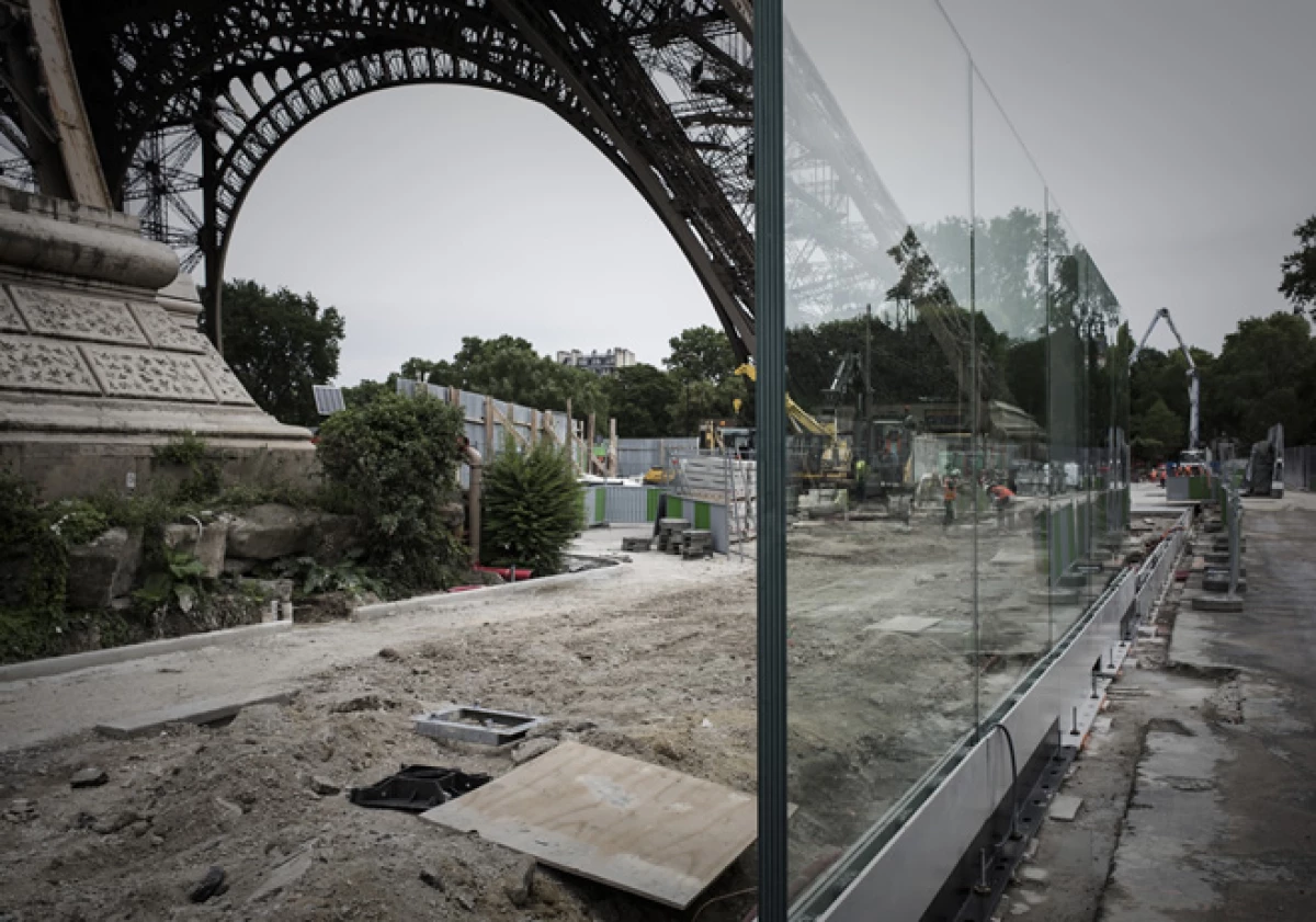 torre eiffel muro