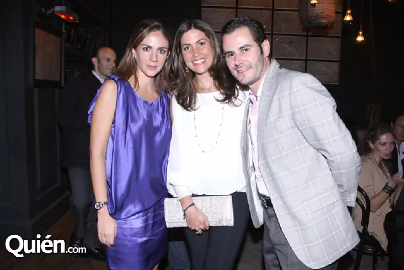 Gina Castro,Majo Unda y Juan Castro