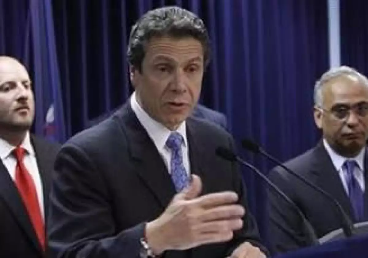 Andrew Cuomo, fiscal general de NY, demandará a la correduría Charles Schwab por fraude. (Foto: Reuters)