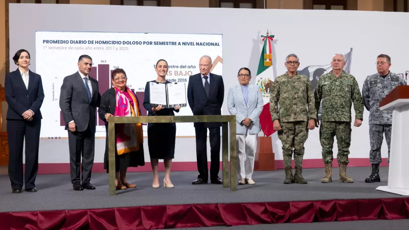 Sheinbaum va por ley general para investigar la extorsión de oficio