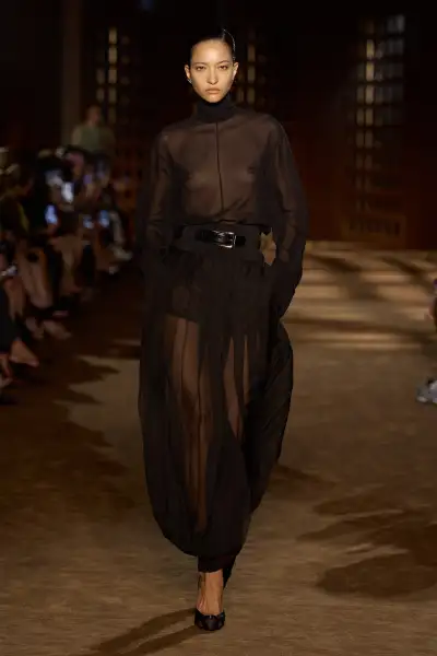 Ferragamo S27 016.jpg