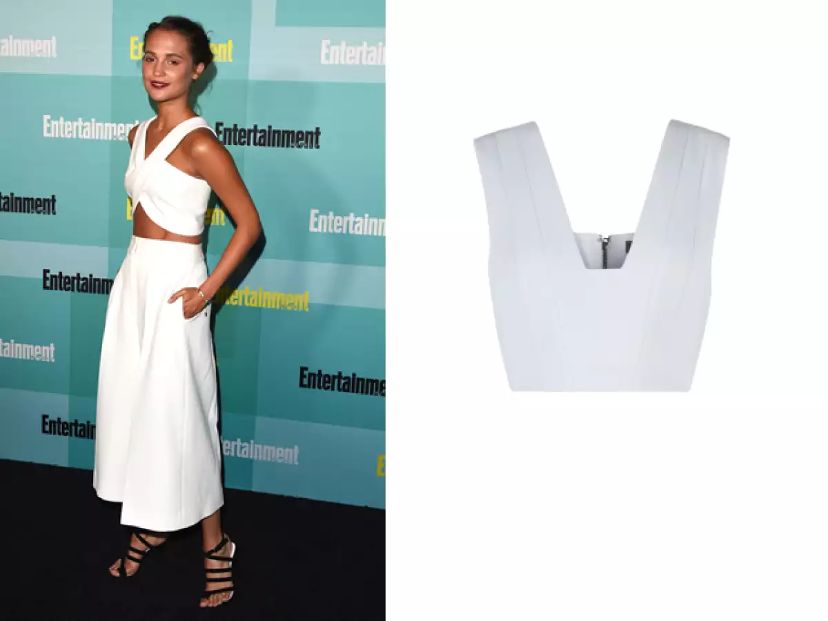Alicia Vikander en un total look de Rosetta Getty. Top de BCBG.