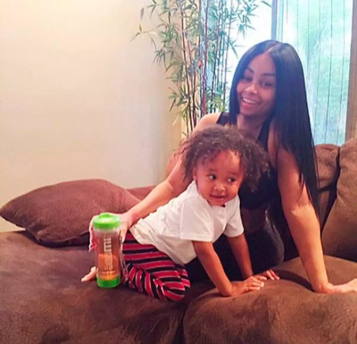 La hija menor de Kris Jenner y el rapero mantienen una relación que se dice podría terminar en matrimonio. De ocurrir esto, ella adoptaría el papel de mamá de King Cairo Stevenson.
