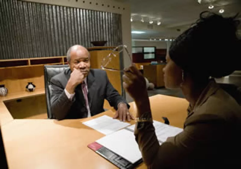 Si te preguntan algo de tu vida personal, no conviertas al entrevistador en tu confidente. (Foto: Photos to go)