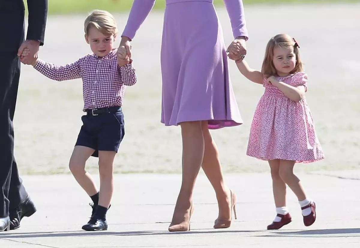 Príncipe George y Charlotte