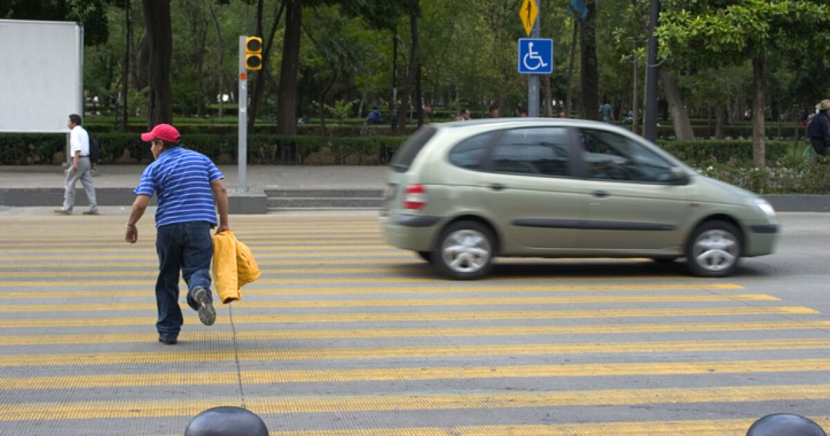 Yol kurbanlarının% 70'i yayalar ve toplu taşıma yolcuları