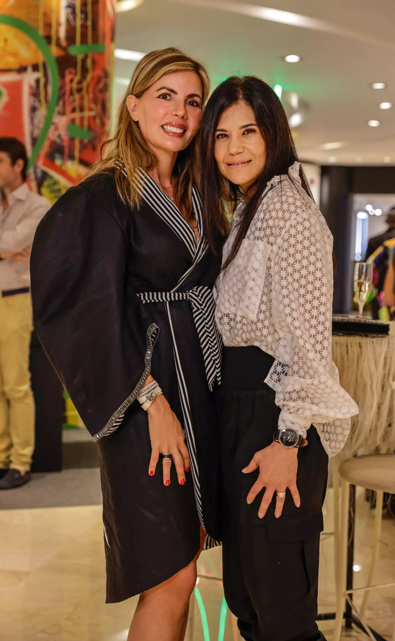Martu Carrillo y Sandra Fernández.jpg