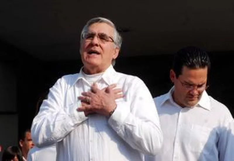 El ex titular de la Comisión Nacional del Deporte se dirigió ante familiares, amigos y medios de comunicación reunidos en el Panteón Francés para darle el último adiós a Silvia.