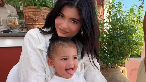 kylie-stormi.jpg