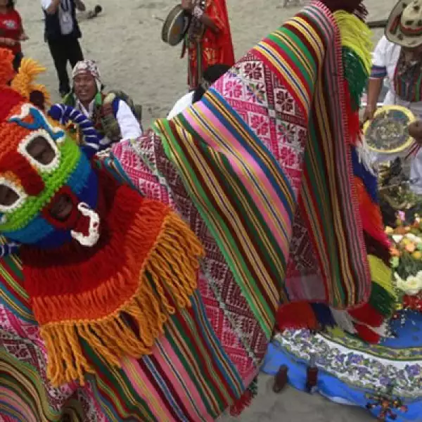En Perú, los chamanes se reunieron para hacer rituales a los dioses.