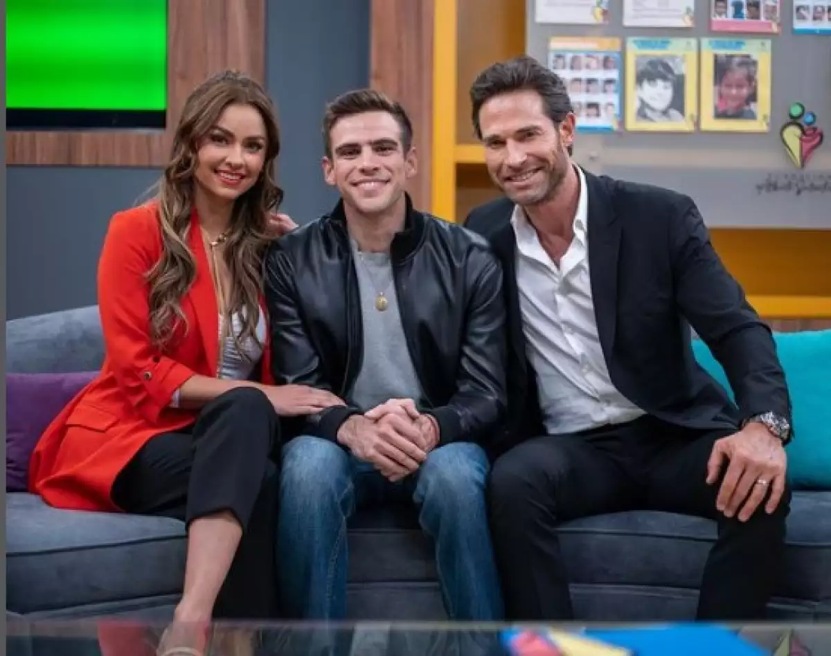 Claudia Martín, Andrés Baida y Sebastián Rulli