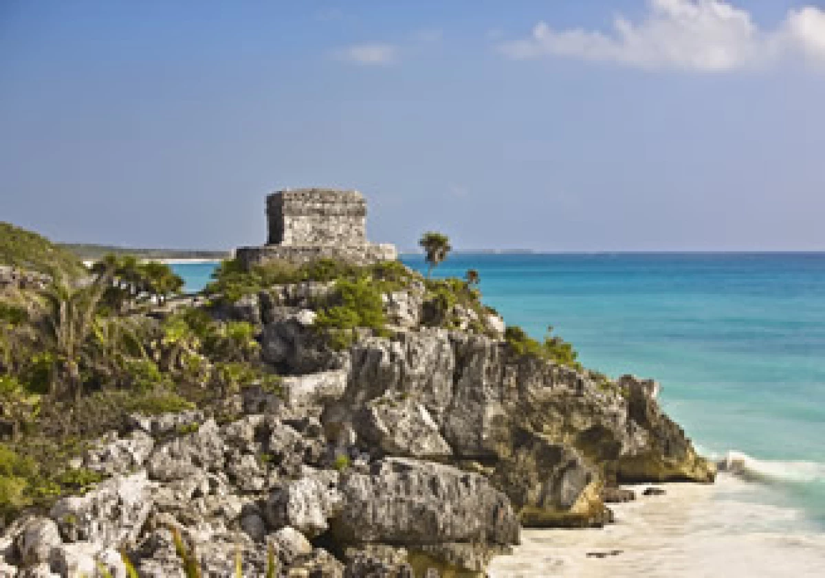 La llegada del vuelo de Air France reforzará la imagen de Cancún en el mundo, dijo Jesús Almaguer, director de la Oficina de Visitantes de Cancún. (Foto: Photos to go)