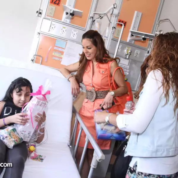 Dayana,Mari Ross Sandhu