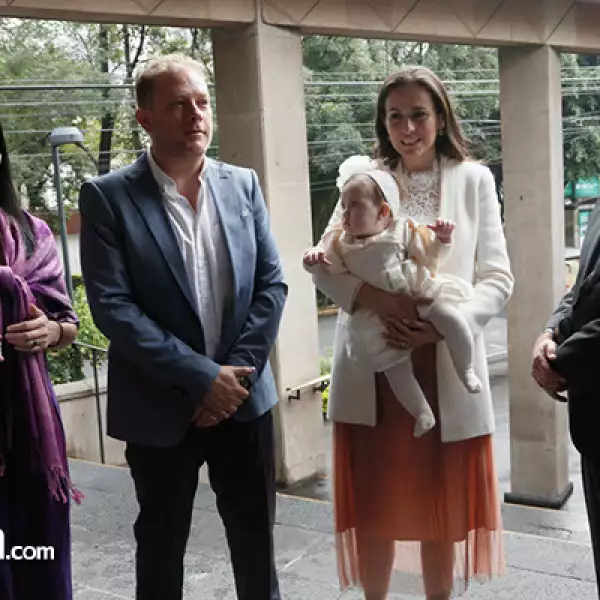 Karina Landa, Francisco y Pía Santamaría con Dana Landa y Camilo Sansores